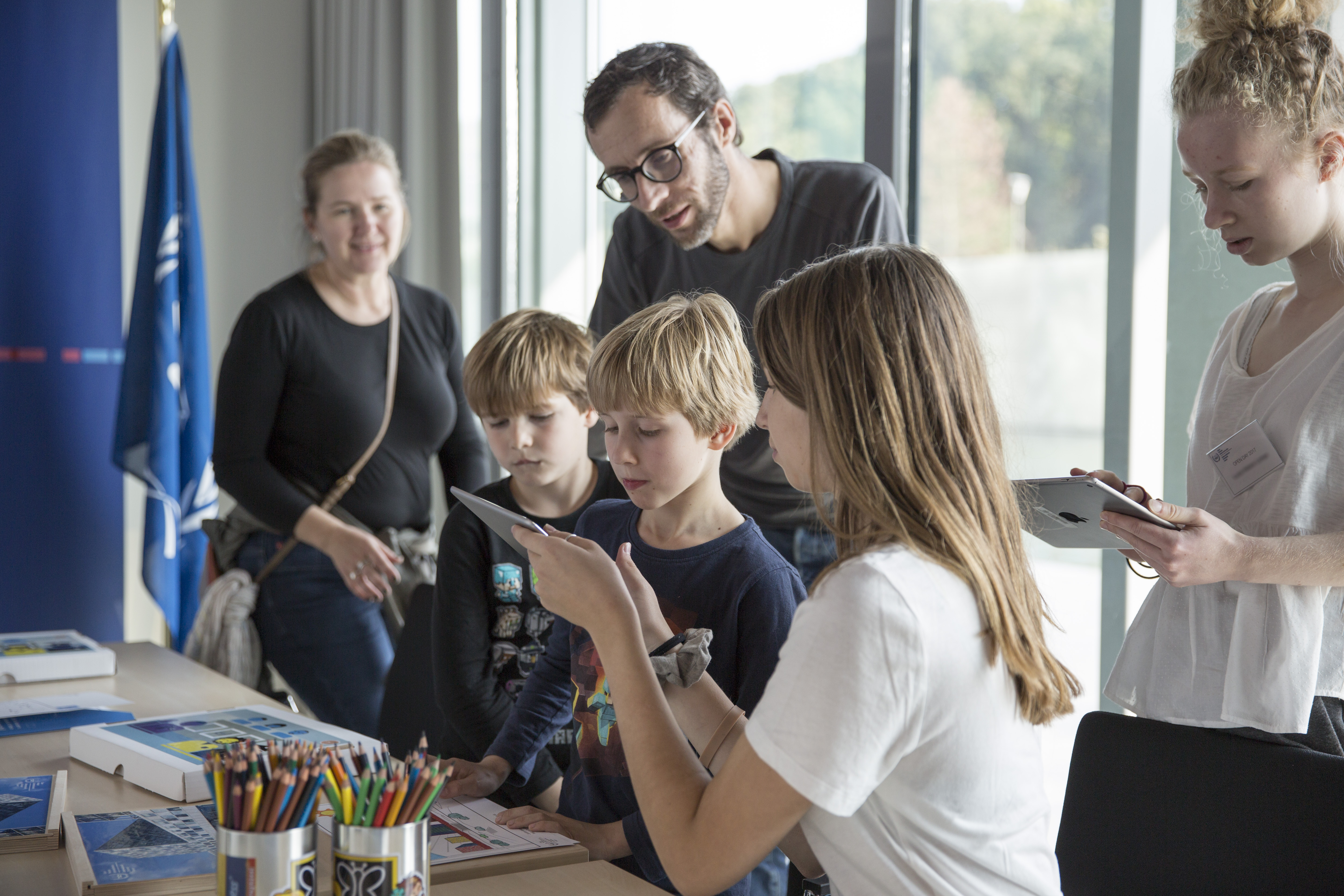 Youth and families with children explore and learn about the ICC through augmented reality games on The Hague International Day, 24 September 2017 © ICC-CPI