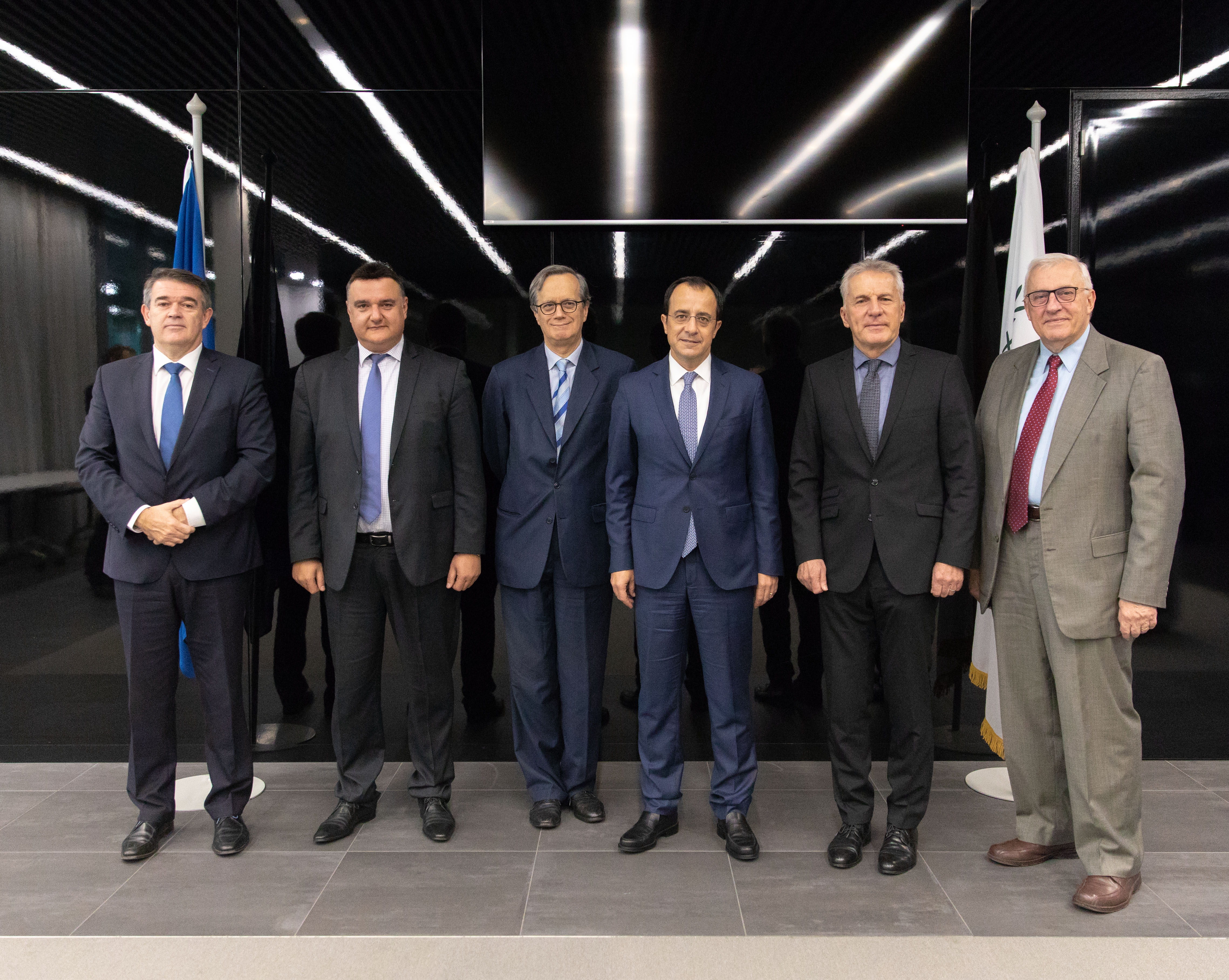(Left to right) Director of the Division of Judicial Services in the ICC Registry Marc Dubuisson, Ambassador of Cyprus to the Netherlands HE Elpidoforos Economou, Second ICC Vice-President Judge Marc Perrin de Brichambaut, Minister of Foreign Affairs of Cyprus HE Nikos Christodoulides, First ICC Vice-President Judge Robert Fremr, and ICC Deputy Prosecutor James Kirkpatrick Stewart. ©ICC-CPI