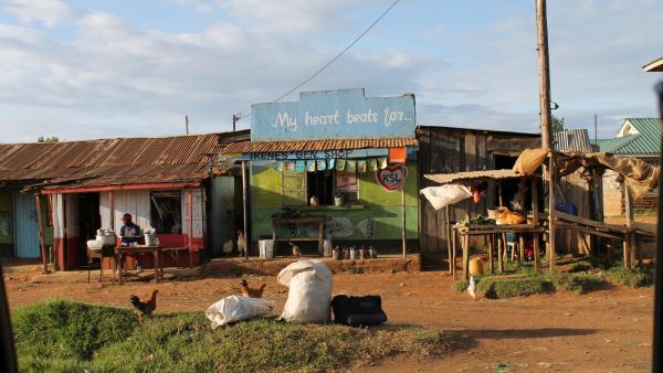 kenya-road