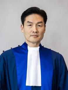 Judge Keebong Paek