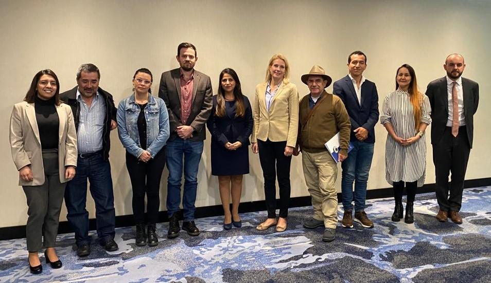 Members of the Office of the Prosecutor meet with civil society representatives in Bogota