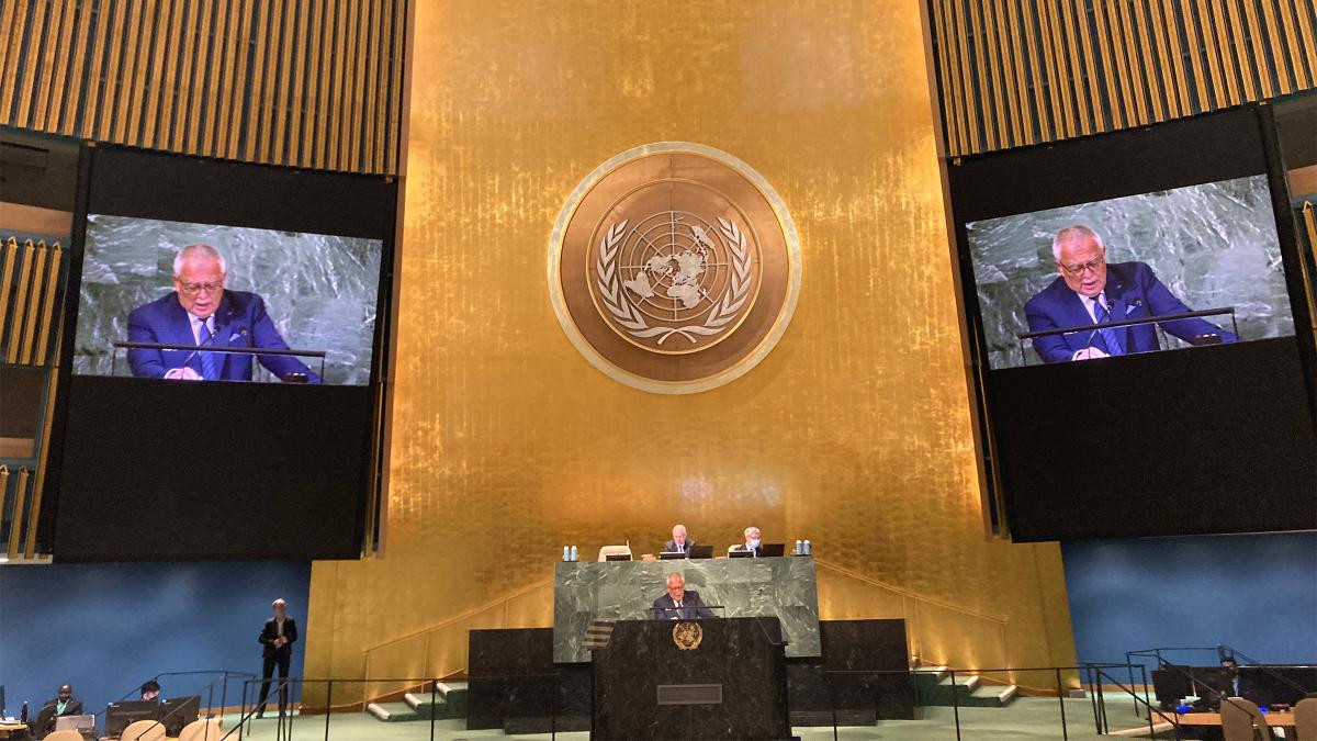 Le Président de la CPI, M. le juge Piotr Hofmański, présentant le rapport annuel de la Cour à l'Assemblée générale des Nations Unies