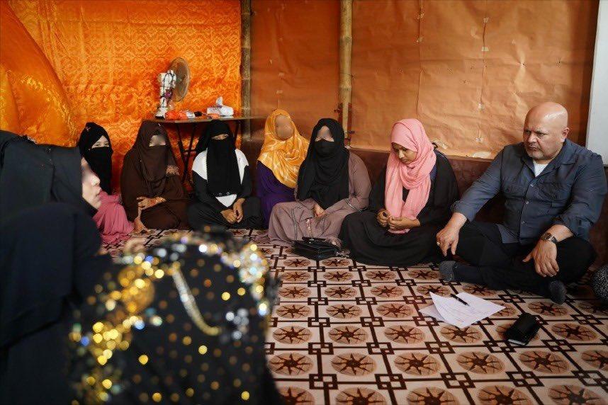 Prosecutor with Rohingya women