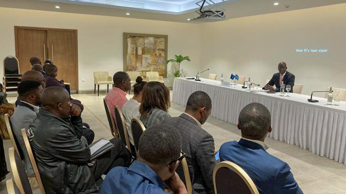Deputy Prosecutor Niang meets with CSO representatives in Kinshasa. 