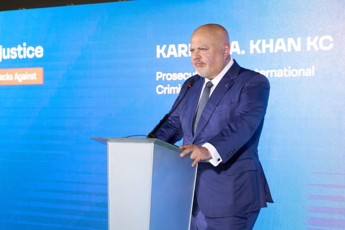 Прокурор МКС Карім А. А. Хан звертається до учасників конференції «Об’єднані заради справедливості», м. Київ, 11 вересня 2024 р.