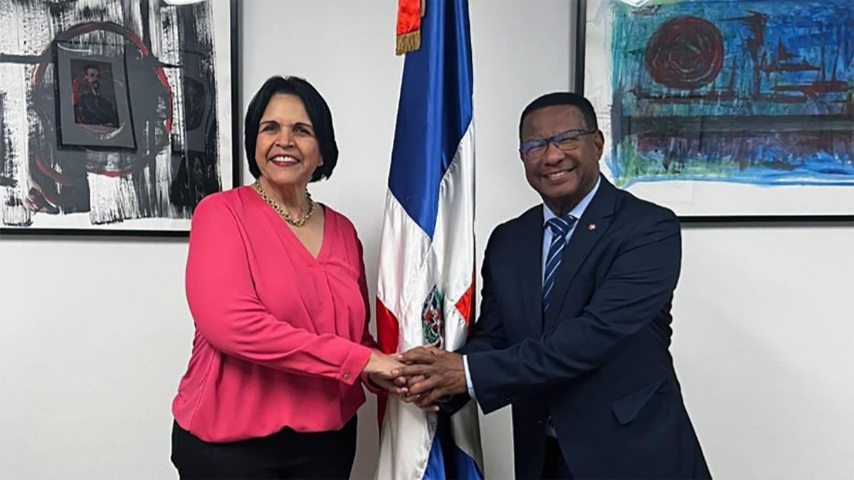 Photo: Ms Minou Tavárez Mirabal, Chair of the Board of Directors of the Trust Fund for Victims at the ICC and H.E. Juan Bautista Durán, Ambassador of the Dominican Republic to the Kingdom of the Netherlands.