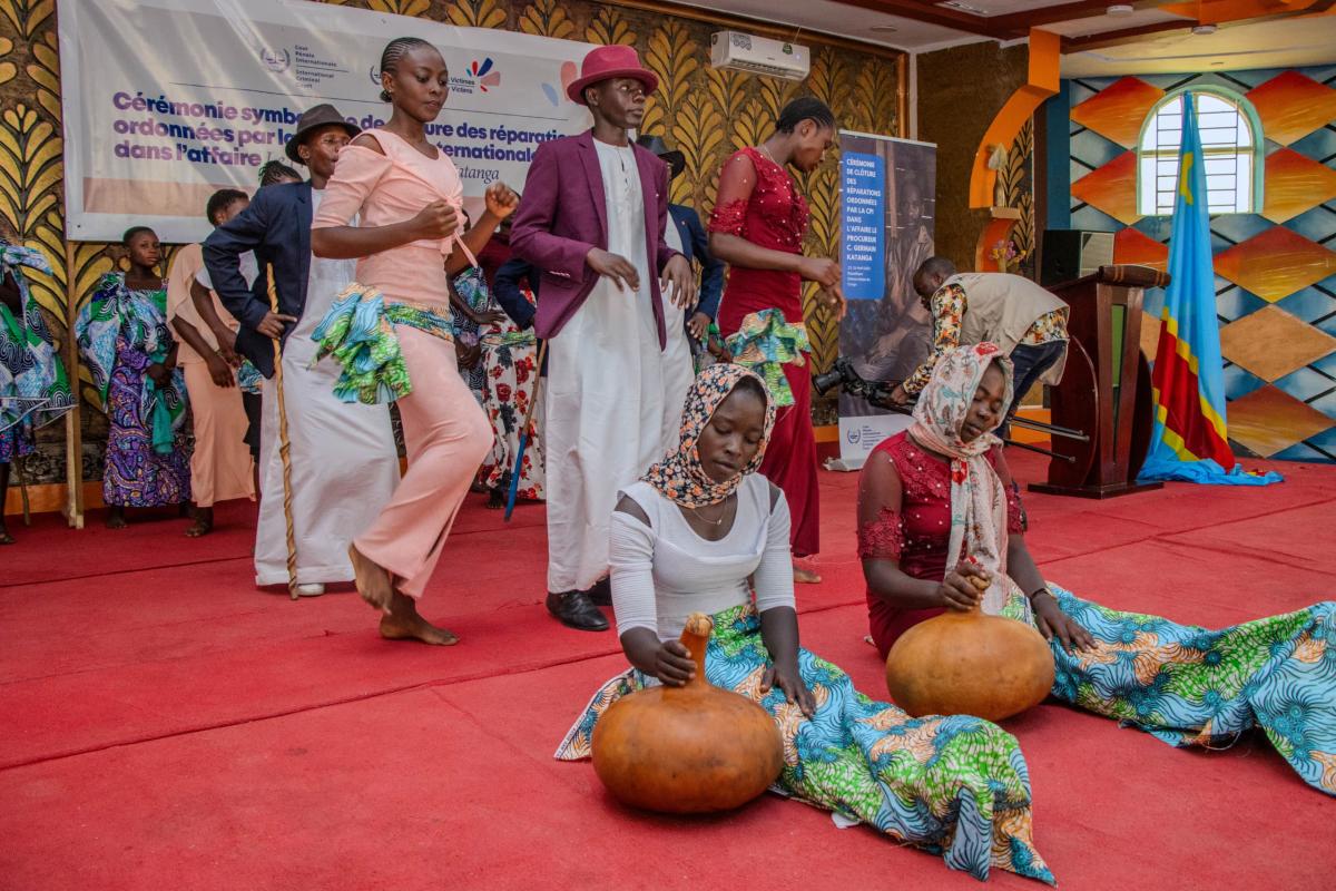 Photo: In April 2024, a symbolic event was organized in Bunia, in pursuance of the wishes of the victims, who constituted themselves in a committee to devise the event. The Ceremony included a dance of various local traditions symbolically calling for reconciliation between the different communities of Ituri Province.