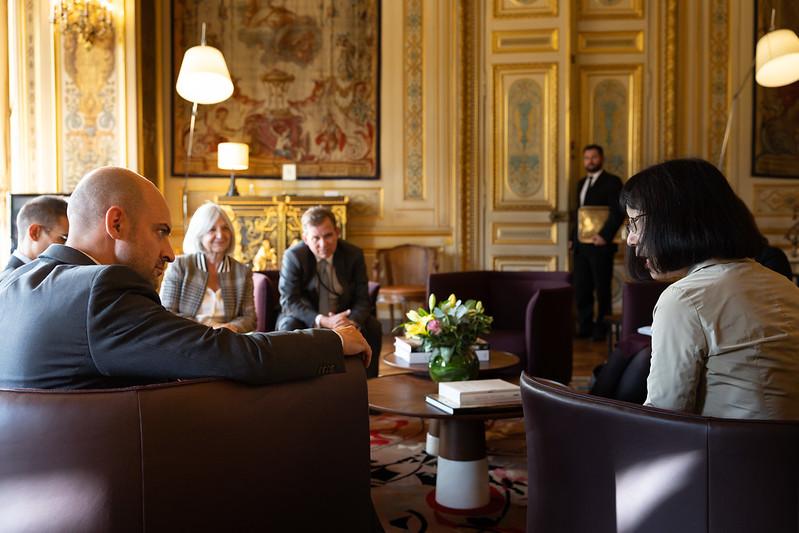 Des responsables de la CPI rencontrent le Ministre de l'Europe et des Affaires étrangères de la France