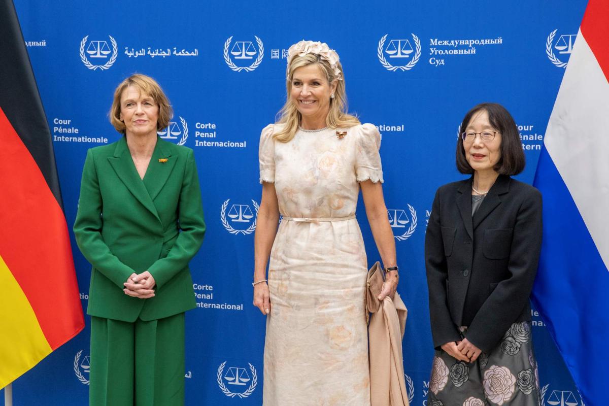 Queen Máxima of the Netherlands and Spouse of the German Federal President visit the International Criminal Court